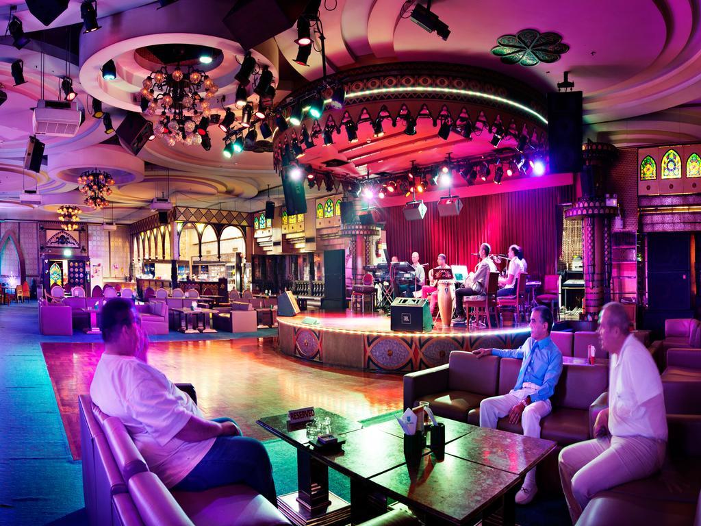 Grace Hotel Bangkok Ngoại thất bức ảnh
