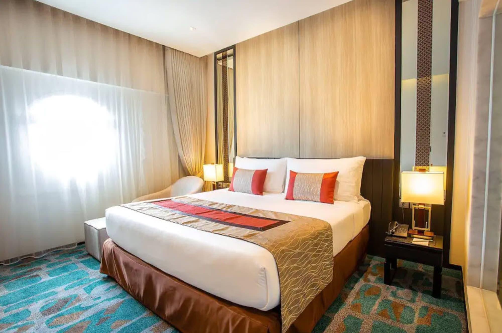 Grace Hotel Bangkok Ngoại thất bức ảnh