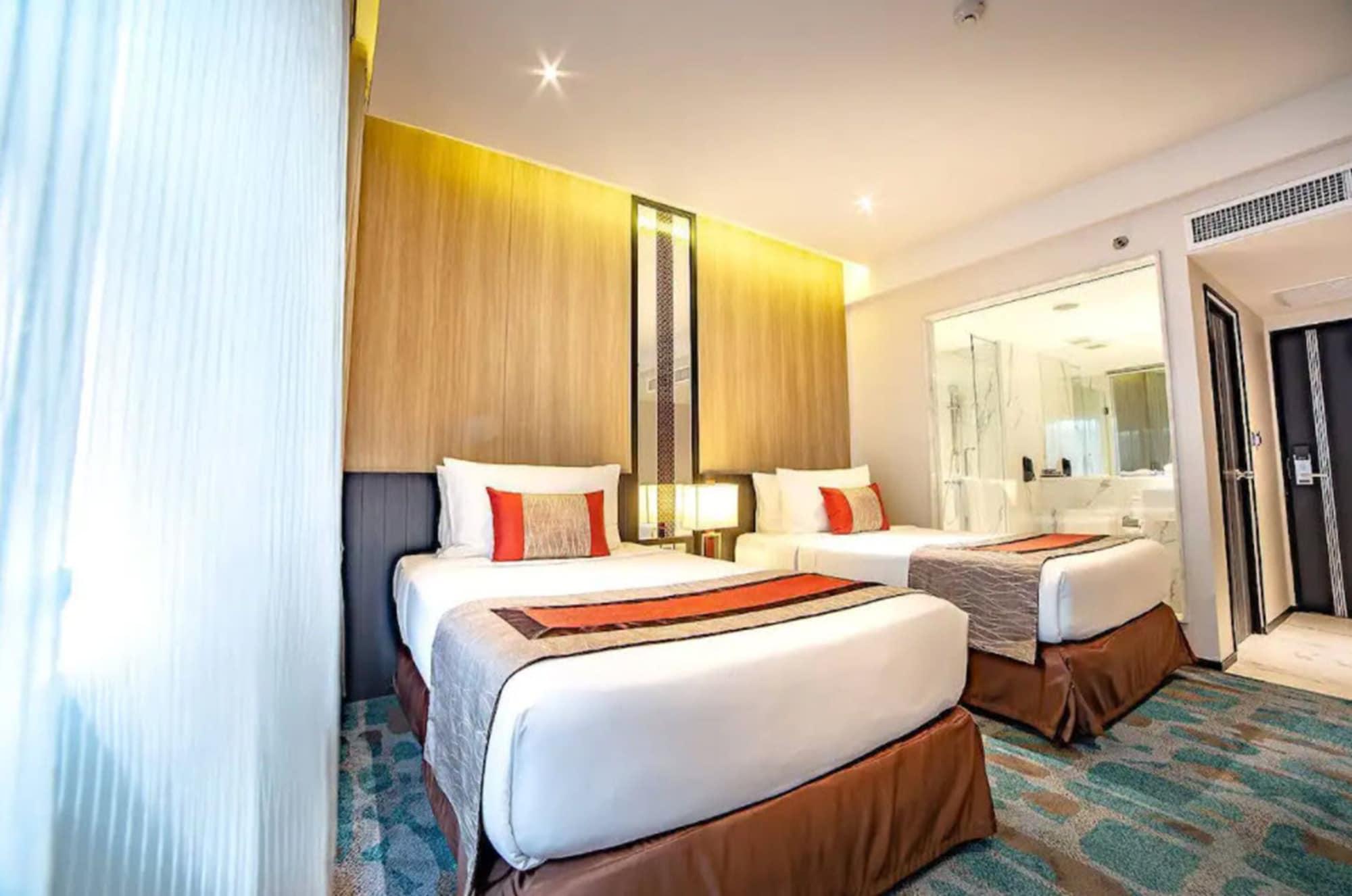 Grace Hotel Bangkok Ngoại thất bức ảnh