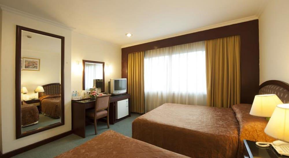 Grace Hotel Bangkok Ngoại thất bức ảnh
