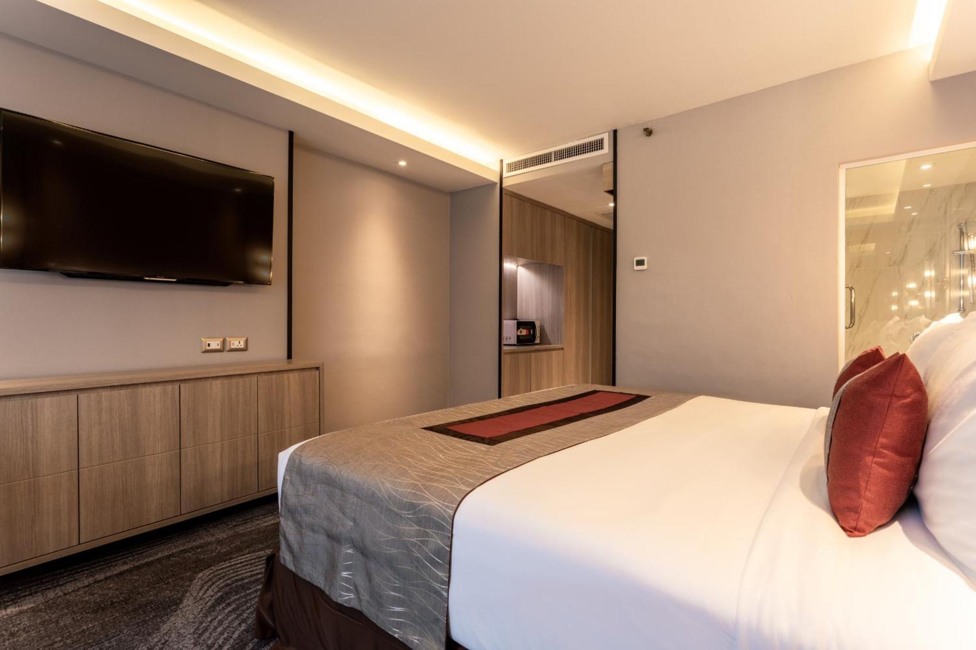 Grace Hotel Bangkok Ngoại thất bức ảnh